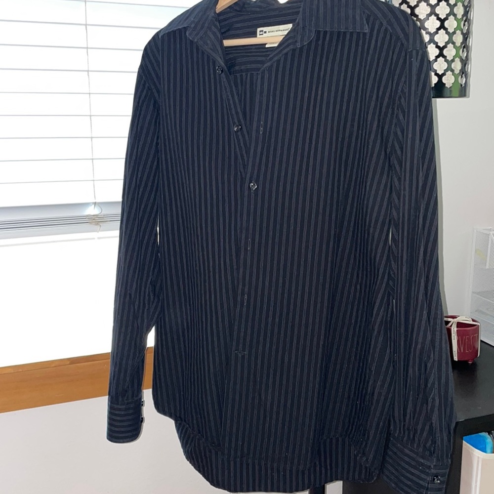 ♥️3/$30} Wilke-Rogriguez Black Button Up Casual Shirt